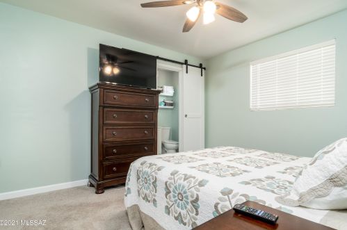 7325 Placita Antigua, Tucson AZ  85710-3706 exterior