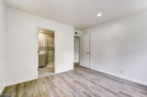 124 Camden Rd, Parsippany NJ  07054-3107 exterior