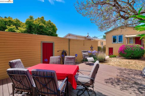 2834 60 Ave, Oakland CA 94605-1504 exterior