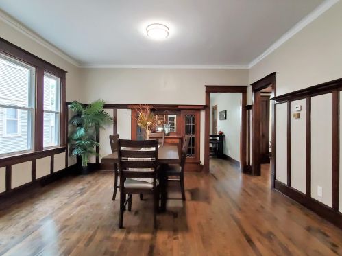 2137 62, Milwaukee WI 53213-2053 exterior