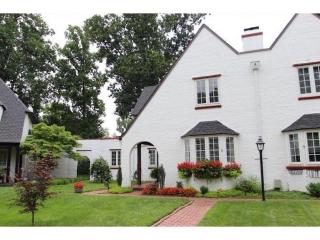 6 Albert Pl, Cincinnati, OH 45227-4316