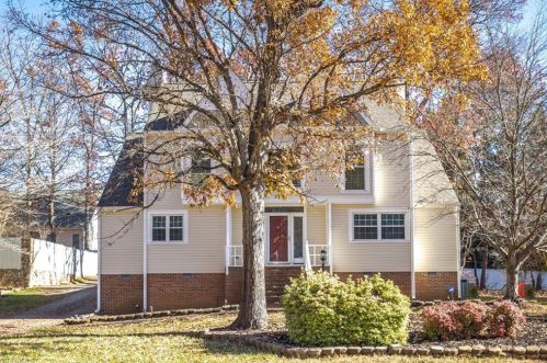 5308 Tower Rd, Greensboro, NC 27410-5261