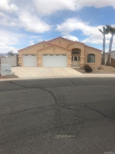 5134 Desert Sands Dr, Bullhead City, AZ 86426-6500