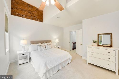 1640 Independence Ave, Washington DC 20003-1637 exterior