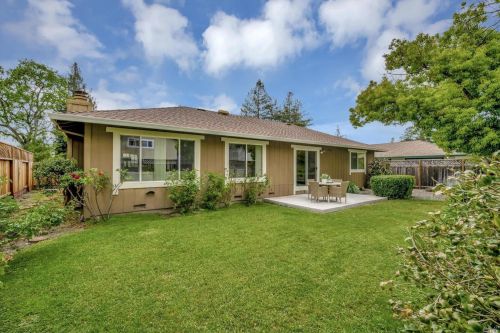 2501 Horseshoe Dr, Santa Rosa, CA 95405-8143