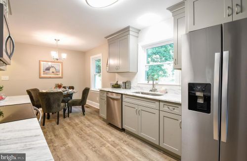 241 Forest Lane Rd, Fredericksburg VA  22405-3182 exterior