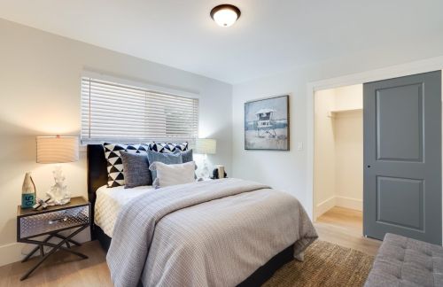 1654 Pecan Ct, Redwood City CA  94061-2649 exterior