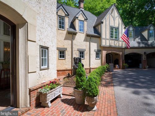 515 Mulberry Ln, Haverford, PA 19041-1913