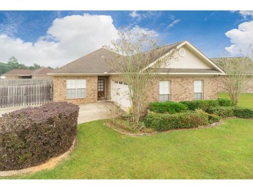 9304 Livingstone Ln, Mobile, AL 36695-7718