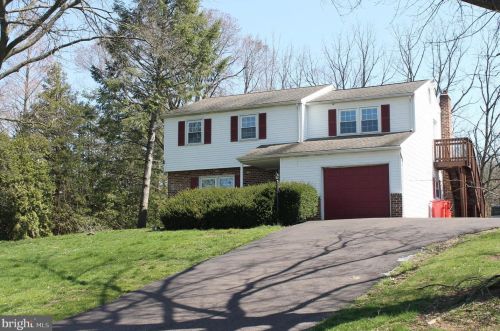 1494 Heather Pl, Pottstown, PA 19464-1709