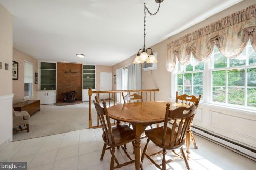 209 Knapp Rd, Lansdale PA 19446-1731 exterior