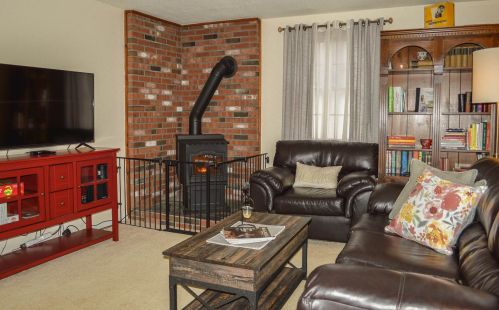 57 Sawyer Rd, Keene NH  03431-2135 exterior