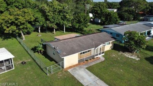403 Cactus Cir, Lehigh Acres, FL 33936-7305
