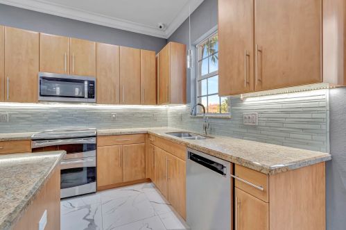 8771 Cobblestone Preserve Ct, Boynton Beach FL  33472-4430 exterior