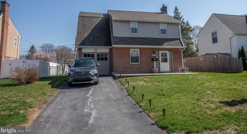 397 Grange Rd, Wayne, PA 19087-2917