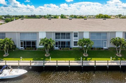 4622 12th Pl, Cape Coral, FL 33914-6325