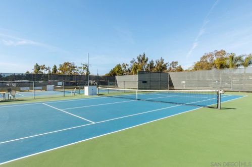 5418 Don Felipe Dr, Carlsbad CA  92010-3916 exterior