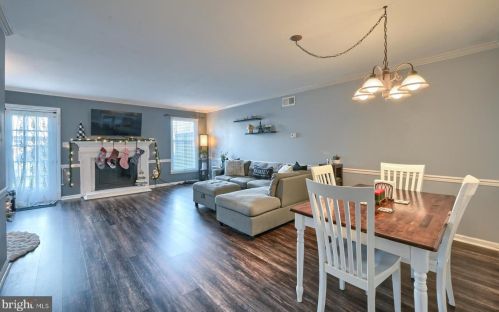 3 Fairfax Vlg, Harrisburg PA  17112-9557 exterior