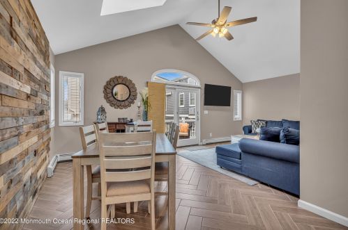 232 Harbor Dr, Lavallette NJ  08735-1434 exterior