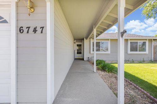 6747 Sun Brae Ct, Rio Linda CA  95673-3276 exterior