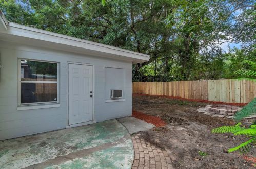 5461 43rd Ter, Saint Petersburg FL  33714-3624 exterior