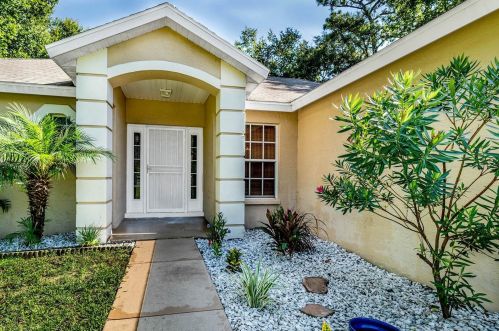 7449 Navajo Trl, Brooksville, FL 34606-2561