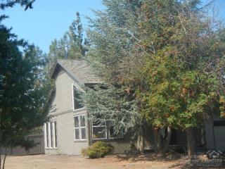 1315 Sharkey Ter, Bend, OR 97701-6040
