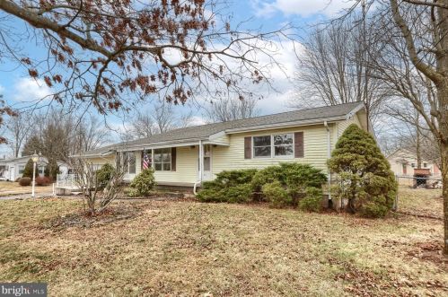 3325 Old Harrisburg Rd, Gettysburg, PA 17325-7546
