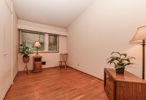 6371 Kinnickinnic Riv Pkwy, Milwaukee WI 53219-3015 exterior