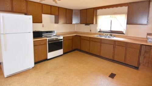 1111 Pine Ave, Cameron, WI 54822-9741