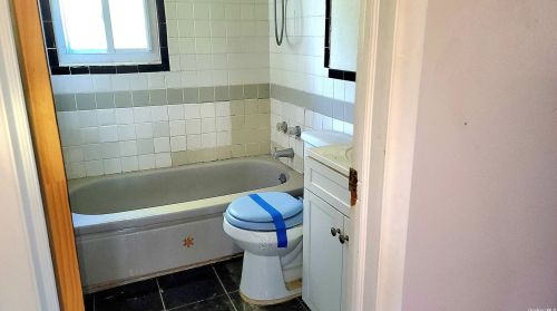 926 Sterling Pl, Babylon NY  11704-1616 exterior