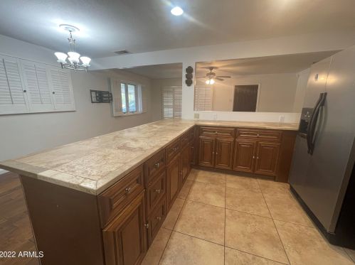 7340 7th Ave, Phoenix AZ  85021-8089 exterior