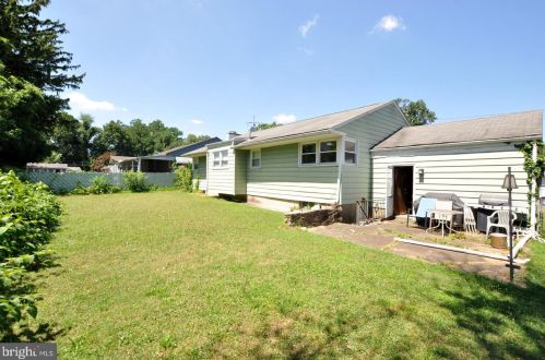 408 Latona Ave, Trenton NJ 08618-2716 exterior