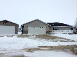 914 Jolene Dr, Dunkerton, IA 50626-9699