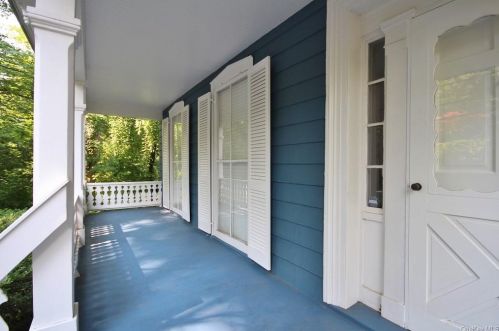 19 Somerstown Rd, Crotonville, NY 10562-3919
