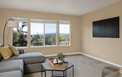 5743 Owls Nest Dr, Santa Rosa CA  95409-4350 exterior