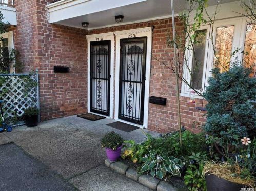 23-31 Mott Ave, Far Rockaway, NY 11691-0023