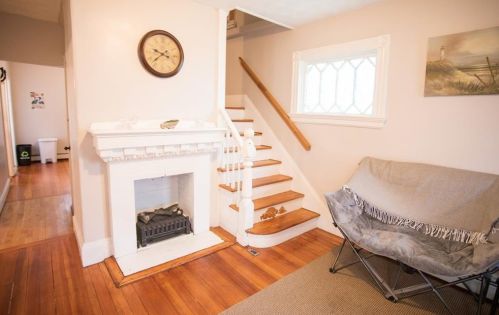 182 Indiana Ave, Providence, RI 02905-4404