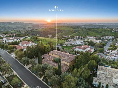 47 Echo Gln, Irvine CA  92603-0421 exterior