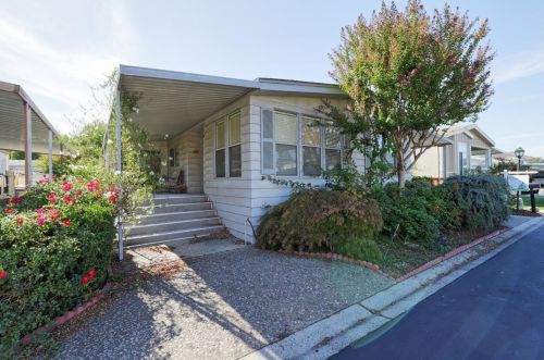 40 Walnut Dr, Morgan Hill, CA 95037-6118