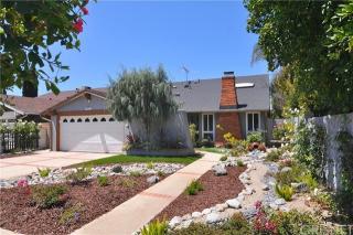6311 Crebs Ave, Los Angeles, CA 91335-6818