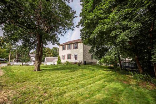 19 Cote Cir, Raymond, NH 03077-2218