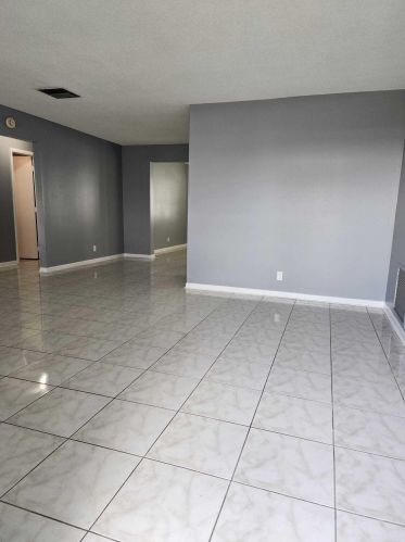 111 9th St, Boynton Beach FL  33426-4755 exterior