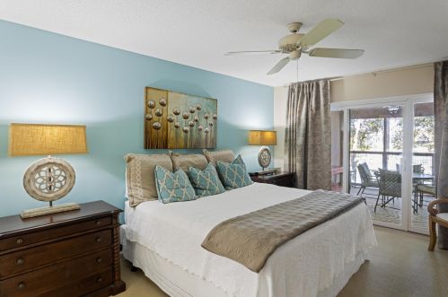 304 Yacht Harbor Ct, Isle Of Palms, SC