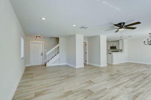 1956 Jamesport Dr, Fort Pierce FL  34953-4377 exterior