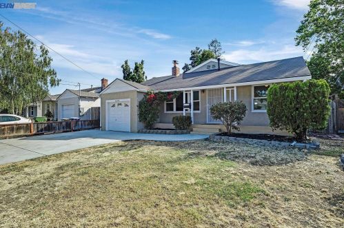 22074 Cameron St, Hayward, CA 94546-6508