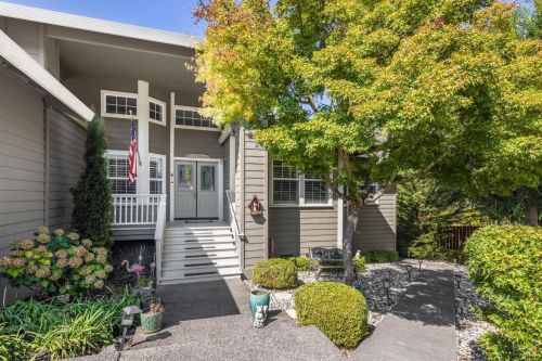 5751 Marsh Hawk Dr, Santa Rosa, CA 95409-4381