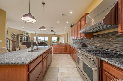 3003 Camino Del Rio, Bullhead City AZ  86442-7885 exterior