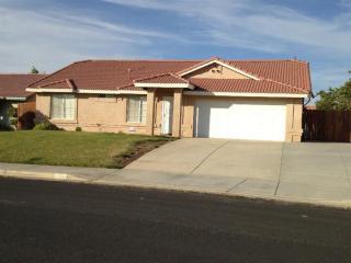 12223 Silver Arrow Way, Victorville, CA 92392-7904