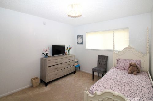 2241 Ravenna St, Simi Valley CA  93065-2737 exterior